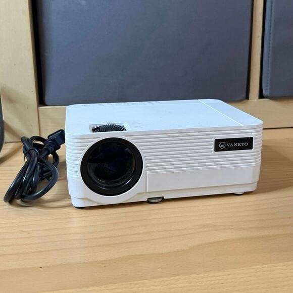 ─୨ৎ─ VANKYO LEISURE 470 MINI WIFI 1080P Projector USB HDMI LED Theater (2B-1B-H) - Picture 1 of 8